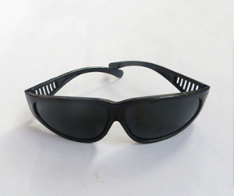 厂家批发 防护电焊眼镜 焊接护目镜 工业劳保防护眼镜