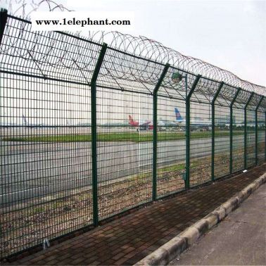 新款批发 各种规格 机场防人为破坏防护网 高强度喷塑焊接防护网