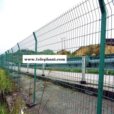 小区外围用绿色防护网 喷塑养殖双边丝防护网长期  新款**