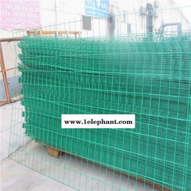 顺旺绿色铁丝围栏 围墙防护网 组装式防护栏